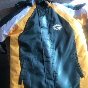 NFL woman’s Greenbay packers winter jacket